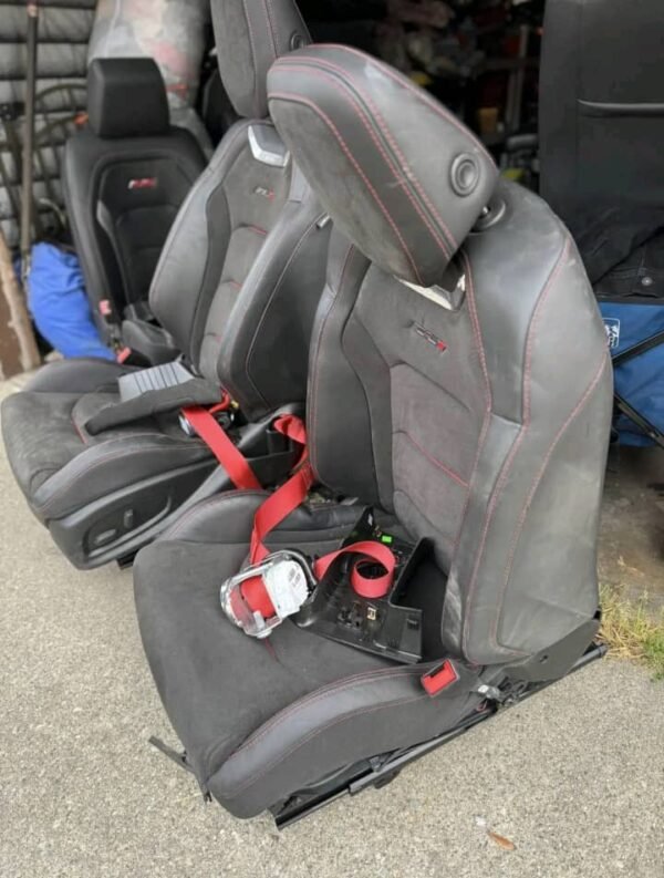 ZL1 Seats - Image 4