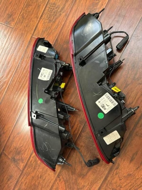 Tail light set - Image 3
