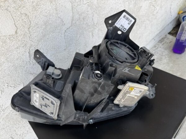 Chevrolet Camaro SS OEM Headlights 2016 2017 2018 Used - Image 5