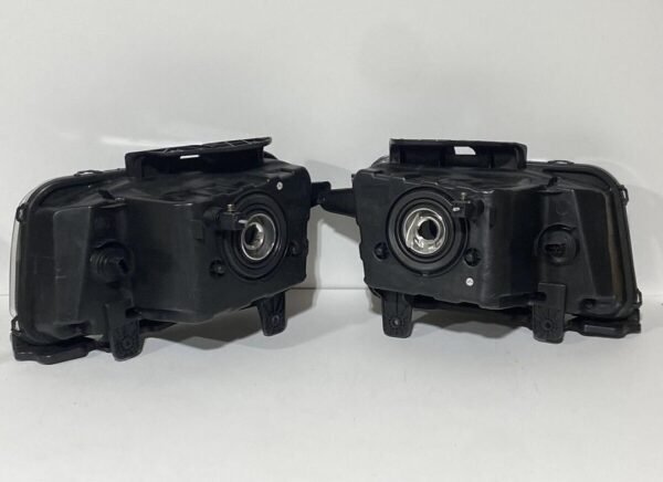 2010 2011 2012 2013 Chevrolet Camaro Headlight Set KHC K130551 - Image 3