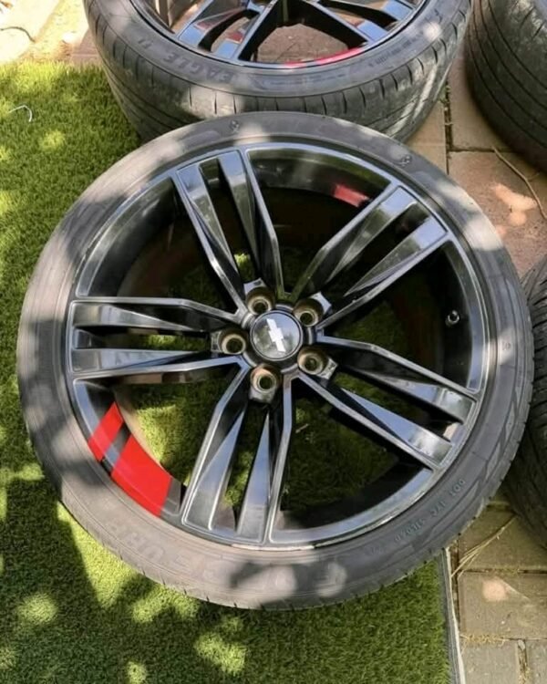 Camaro SS rims and tires  Front: 245/40R20 Rear: 275/35R20 - Image 3