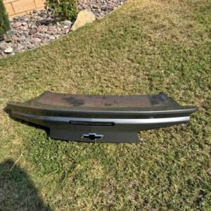 6th gen Camaro ss trunk w spoiler