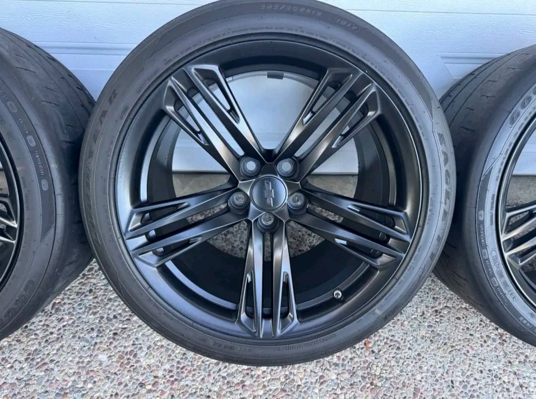Camaro ZL1 1LE OEM 19" Wheels - Image 5