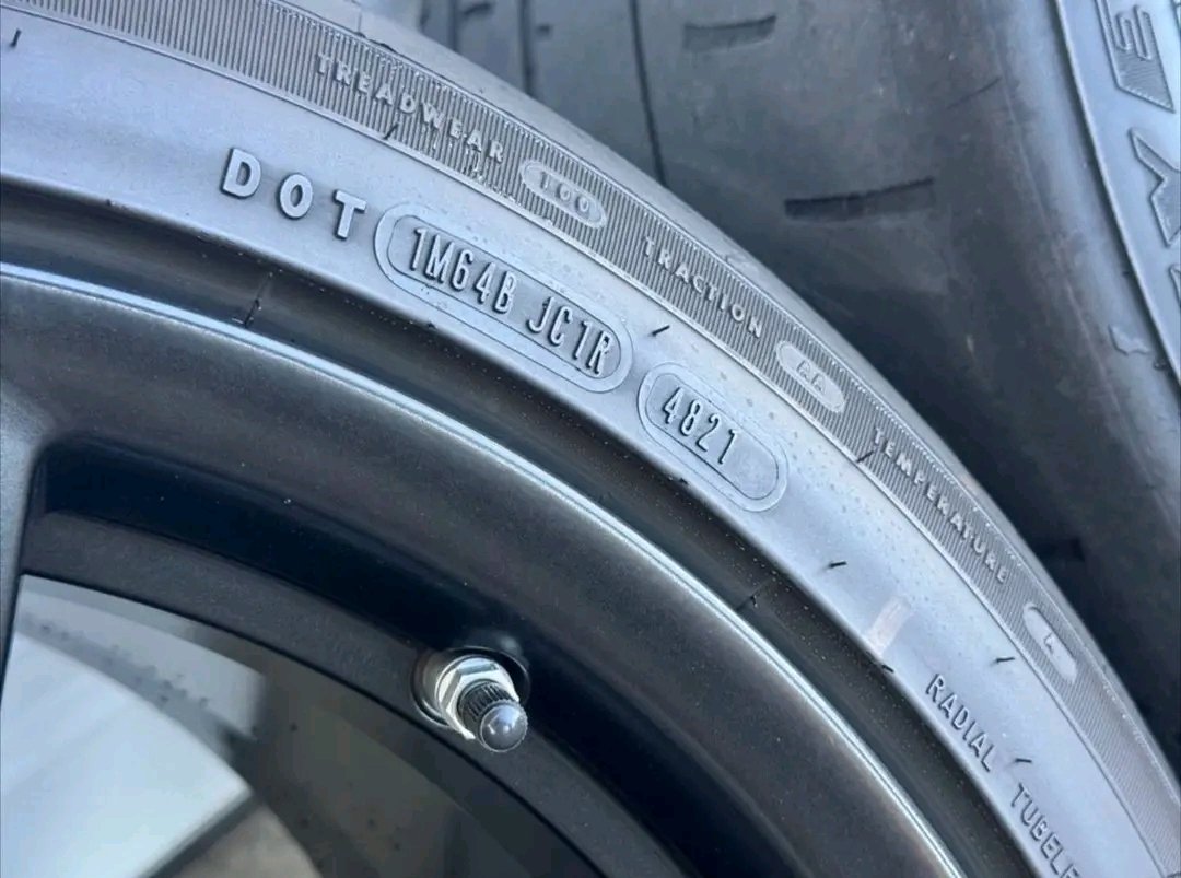 Camaro ZL1 1LE OEM 19" Wheels - Image 8