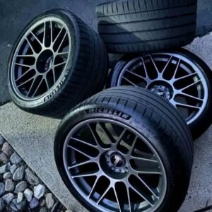 set of Apex ARC-8’s off of my 6th gen ZL1  5×120 19×11 ET11-305/30/19 19×12 ET 41-325/30/19