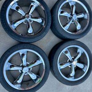 20” Chrome staggered Camaro wheels & tires    Pulled from 2011 Camaro SS
